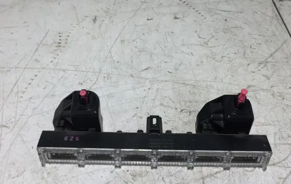 Toyota Auris E180 Third/center stoplight 12584 12586 30410