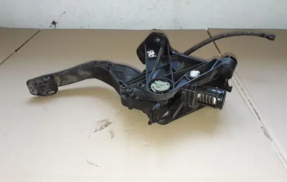Clutch pedal