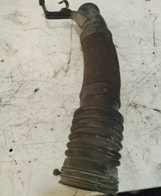 Toyota RAV 4 (XA10) Air intake hose/pipe 1775028010