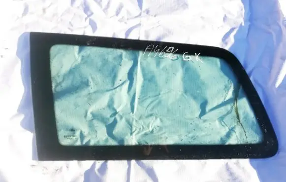 Ford Mondeo Mk III Rear side window