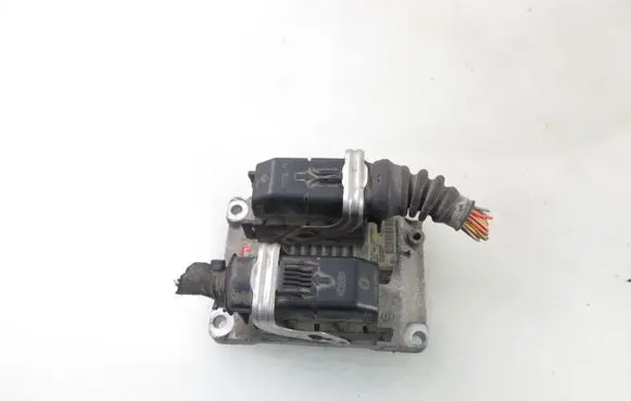 Alfa Romeo GT Engine control unit/module 0261208725
