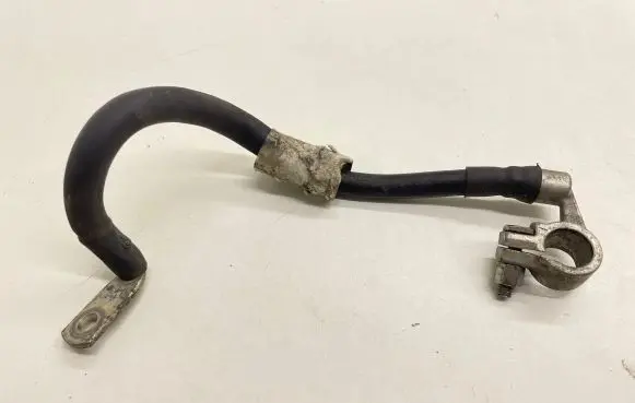 Volkswagen Tiguan Negative earth cable (battery)