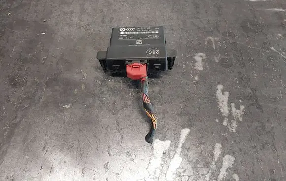 Volkswagen Touran I Gateway control module 1K0907530F 1K0907951