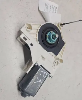 Audi A6 C7 Front door window regulator motor 8K0959801B