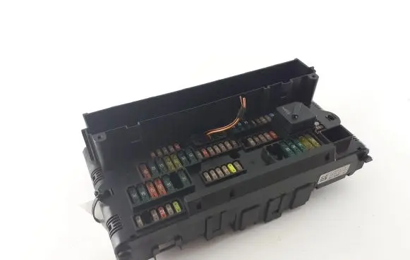 BMW 5 F10 F11 Fuse module 9210861