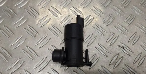 Citroen C4 III e-C4 Windscreen/windshield washer pump 9825894180 9825893480