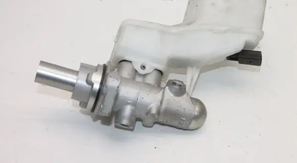 Volkswagen Golf VIII Master brake cylinder 3Q2614019B