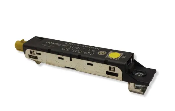 Volkswagen PASSAT B8 Aerial antenna amplifier 3G9035577