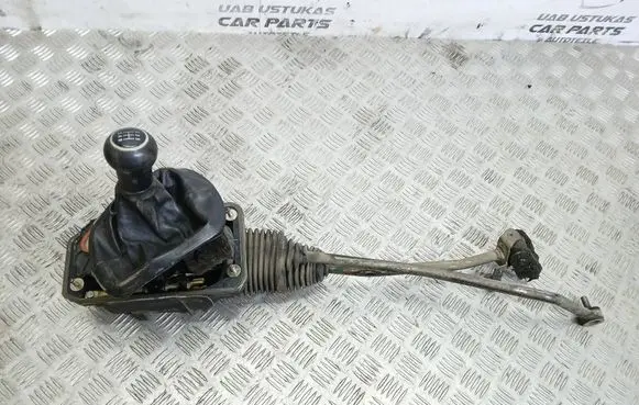Volkswagen PASSAT B5.5 Gear shifter/selector 