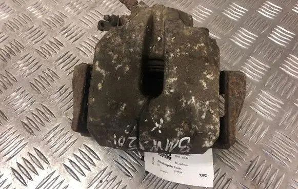 BMW 5 E39 Front brake caliper