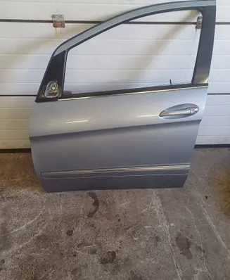 Mercedes-Benz B W245 Front door