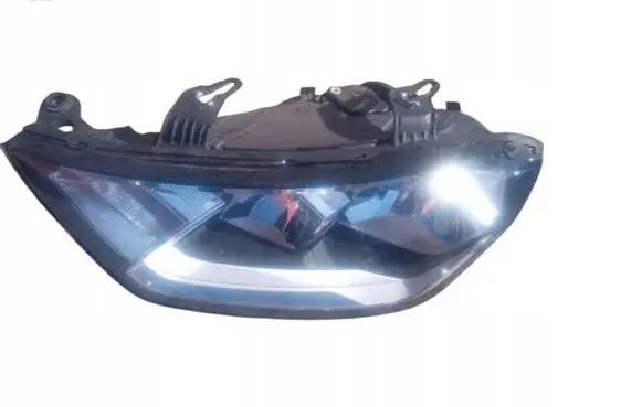 Audi A1 Headlight/headlamp 82A941003