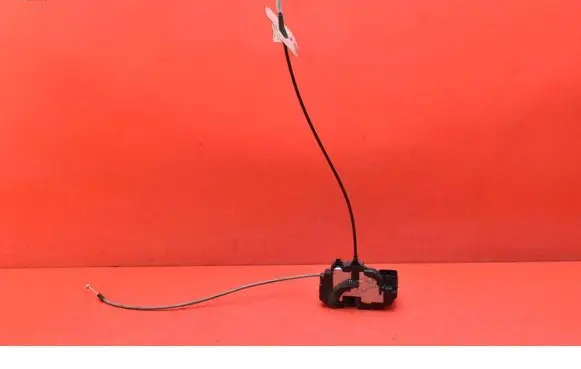 Nissan Qashqai Front door lock 