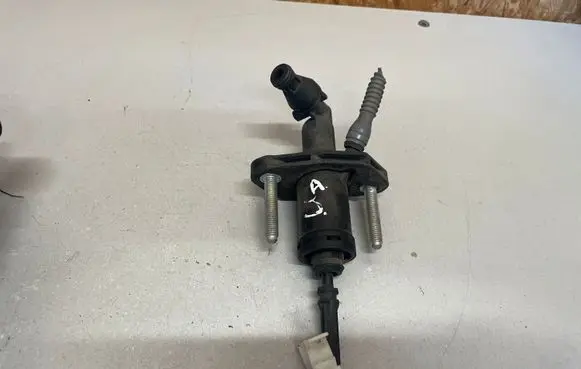 Opel Astra J Clutch slave cylinder 55561916