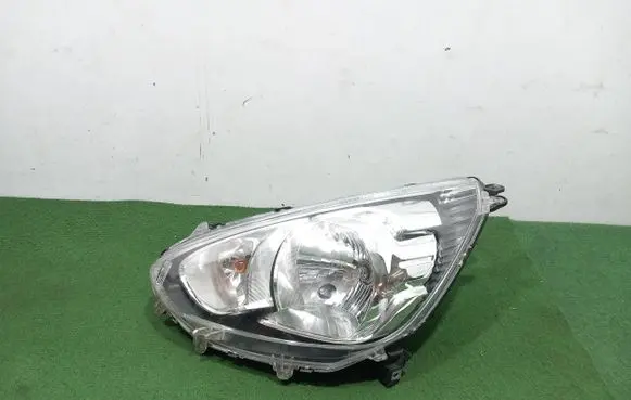 Mitsubishi Space Star Headlight/headlamp 8301C193