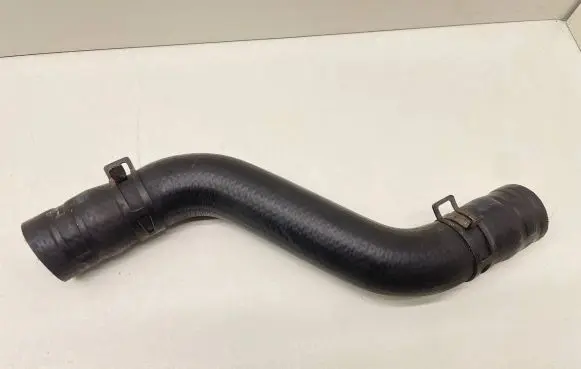 Subaru Forester SH Engine coolant pipe/hose