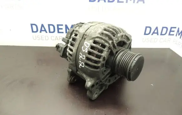 Audi A4 S4 B7 8E 8H Generator/alternator 0124525092 06F903023J DS22