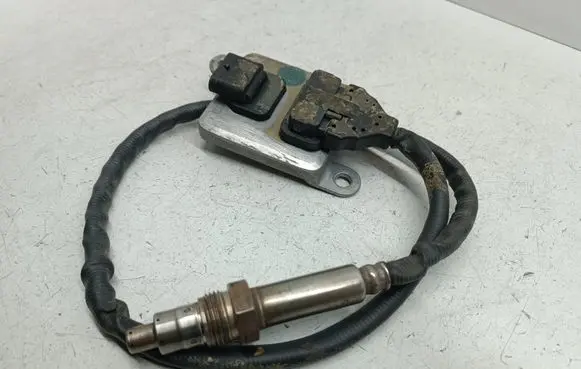 Mercedes-Benz C W205 Lambda probe sensor A0009053606 0009053606 5WK96682F