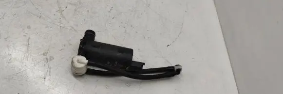 Peugeot 508 RXH Windscreen/windshield washer pump 9672630780
