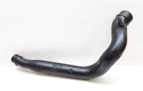 Volvo XC90 Intercooler hose/pipe 30647918