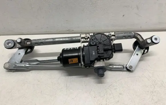 Hyundai i10 Front wiper linkage and motor 98100K7000 210905