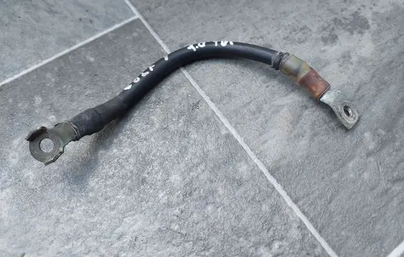 Volkswagen Golf V Negative earth cable (battery) 1K0971250A