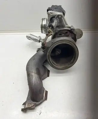BMW 2 F46 Turbo 8600045