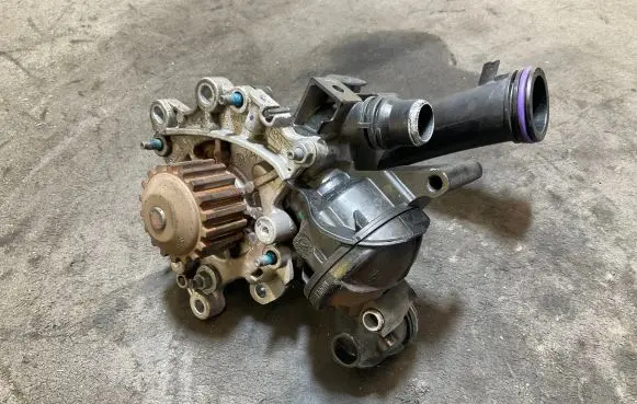 Peugeot Partner III Water pump Z16001023 Z12004411 9820174380