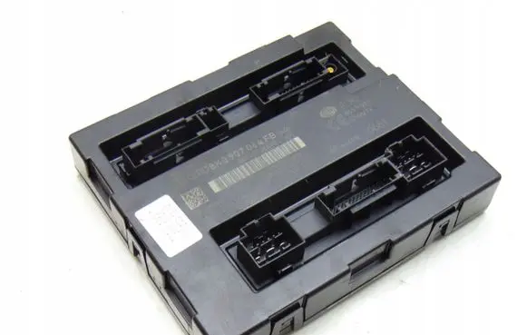 Audi A4 S4 B8 8K Comfort/convenience module 8K0907064FB