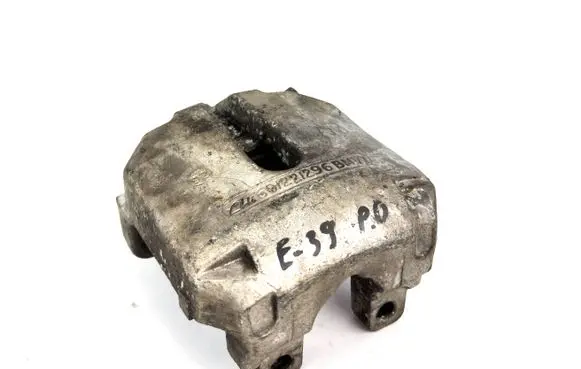 BMW 5 E39 Front brake caliper 6022296