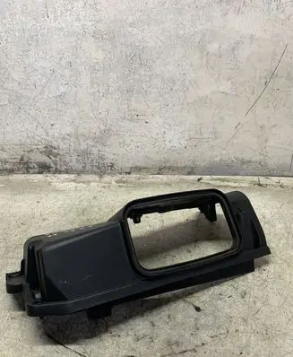 BMW 1 E81 E87 Air filter box cover 