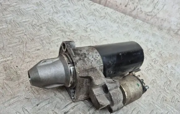 Mercedes-Benz C W204 Starter motor A0061516201 0001115072