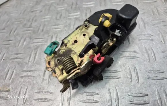 Chrysler 300 - 300C Rear door lock 1576L GR16 GR7