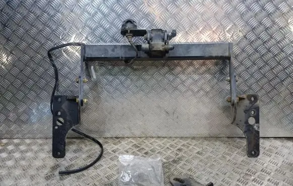 Toyota Avensis T270 Tow bar 