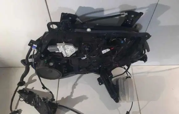 Tesla Model Y Front door window regulator with motor 149550900E