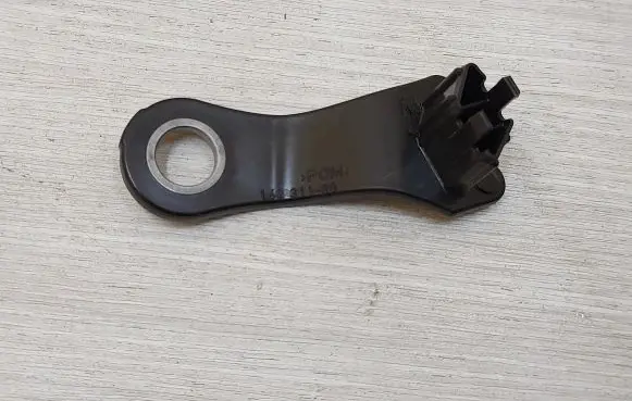 BMW 5 E60 E61 Headlight/headlamp mounting bracket 16231100