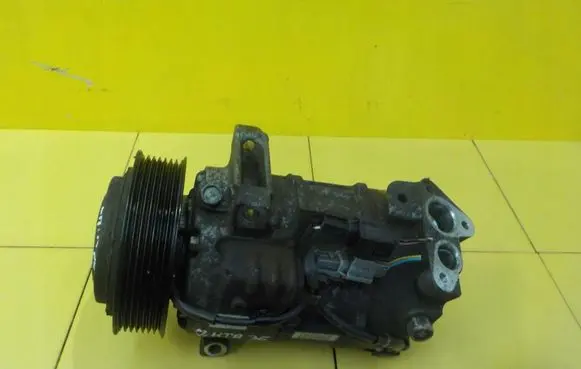 Nissan Qashqai Air conditioning (A/C) compressor (pump) 926004EB0A