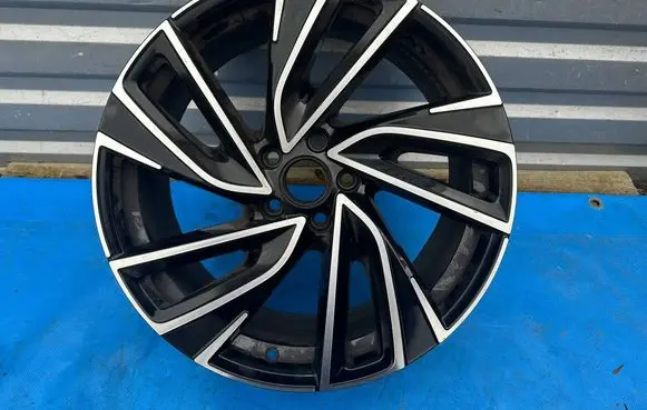 Volkswagen Arteon R19 alloy rim 3G8601025AA