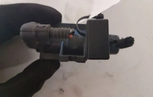 BMW 3 E90 E91 Turbo solenoid valve 70206301 780539101