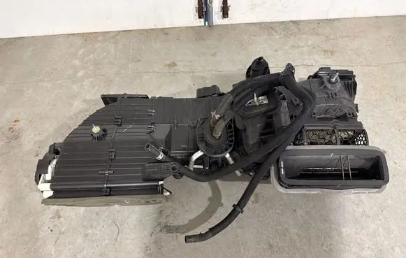 Ram 1500 DT Interior heater climate box assembly 68531930AB P68493386AE P68531930AB