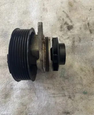Nissan Qashqai Water pump 210108796R 210511238R
