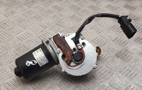 Mercedes-Benz GLE (W166 - C292) Wiper motor A1648202542