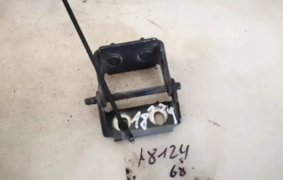 Ford Mondeo Mk III Tailgate/trunk/boot hinge