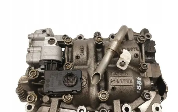 Audi A6 S6 C6 4F Oil pump 03G103537B