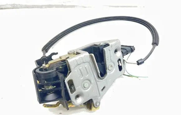 Mercedes-Benz ML W163 Front door lock A1637203135