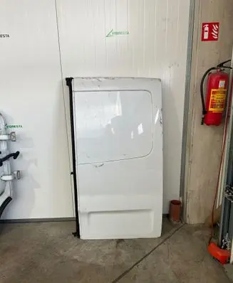 Nissan NV300 Back/rear loading door 