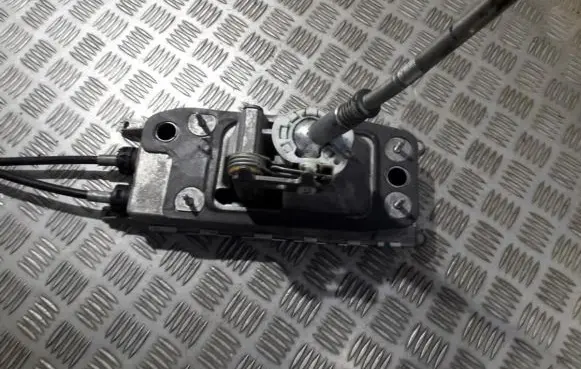 Audi Q3 8U Gear shifter/selector 5N0711049P 1K0711061B