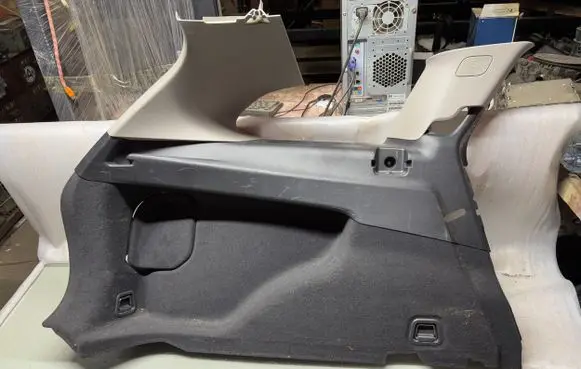 Volvo V60 Trunk/boot side trim panel 39834945