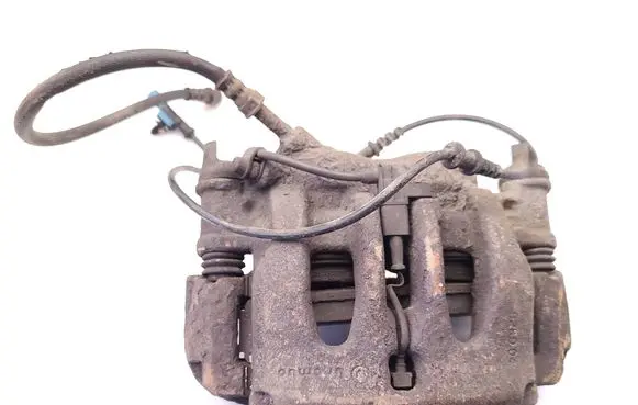 Front brake caliper