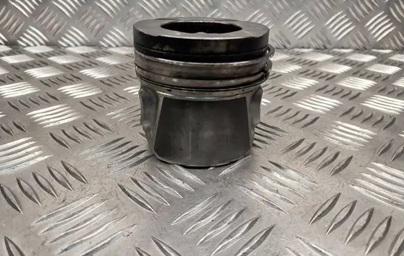 Mercedes-Benz C W204 Piston 17483L118 A6510300117